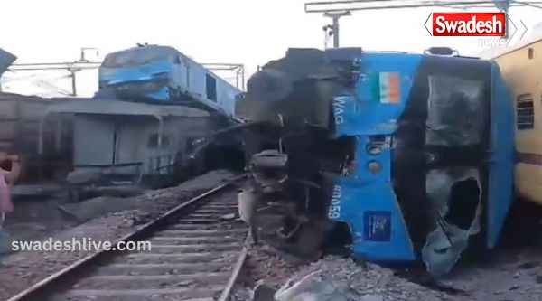 Major accident in Punjab, two goods trains collided in which both loco pilots got injured