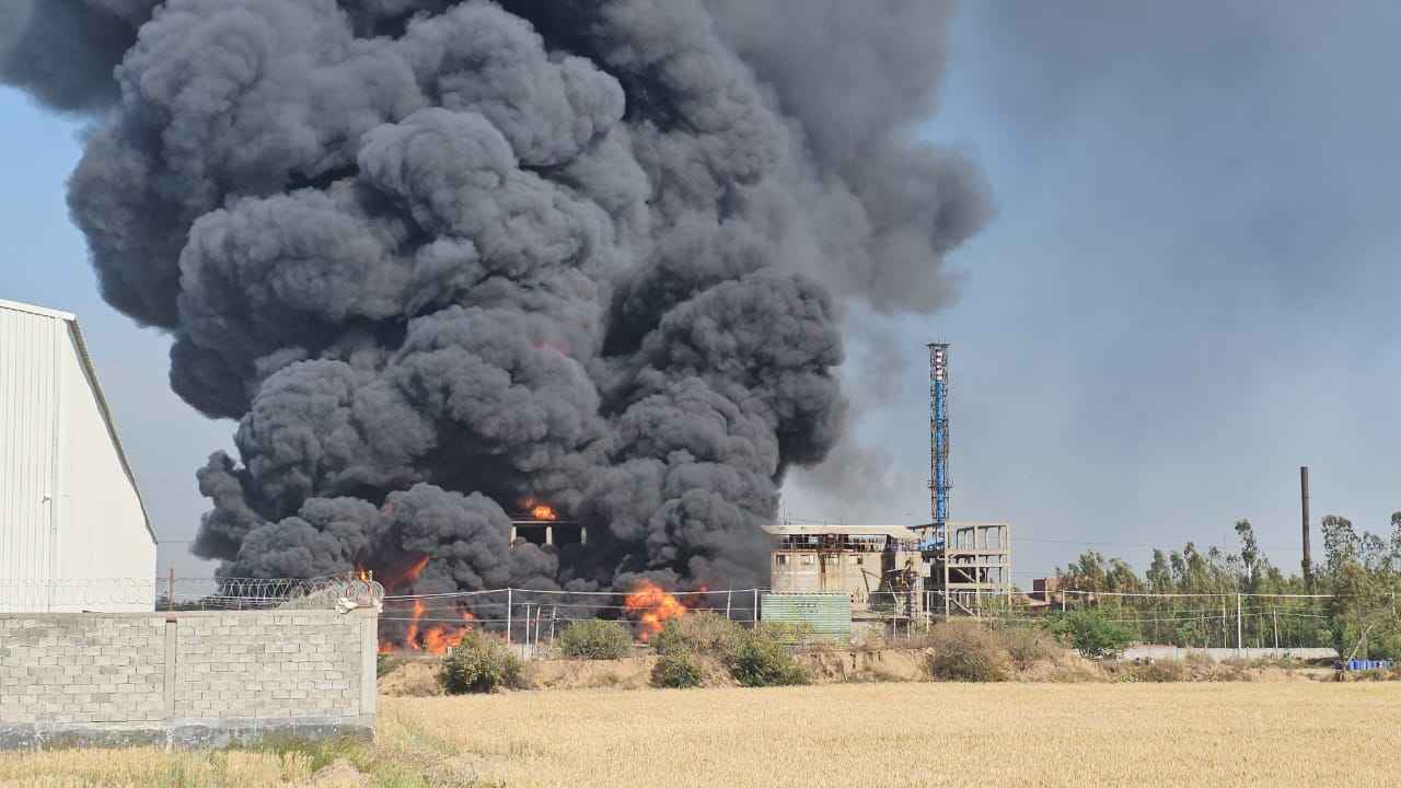 A massive fire broke out in a chemical factory located in Dera Bassi, Punjab, fire engines reached the spot.