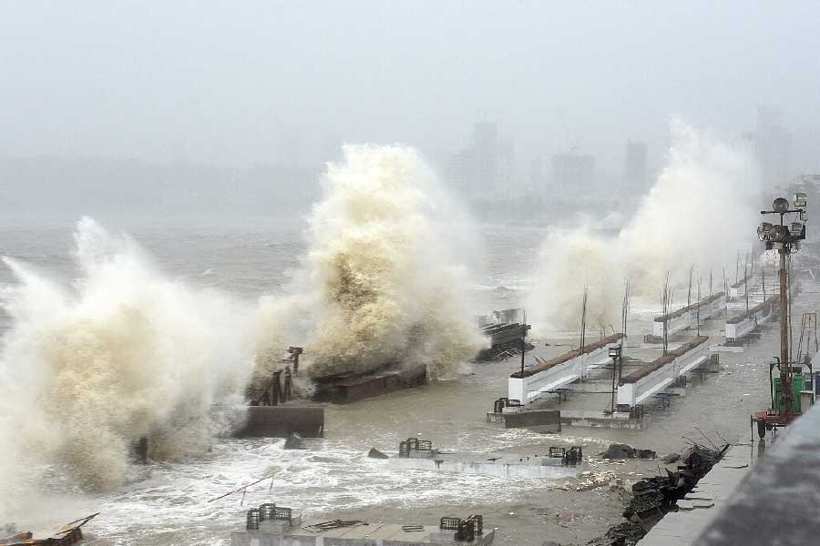 Cyclone Biperjoy took a formidable form, the crisis deepened in these states including Mumbai