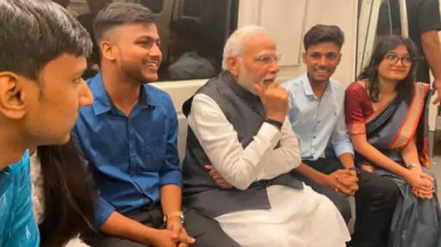 PM Modi reached Delhi University by metro, said that education is not just about teaching, it is also a process of learning.