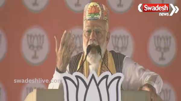 PM Modi roared in Darbhanga - \'One prince considered the entire country since childhood and the other prince considered the entire Bihar as his property\'