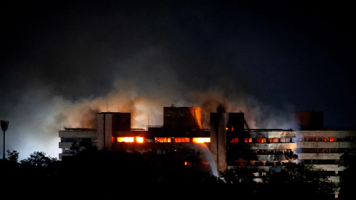 Satpura building opened Shivraj\'s system pole, flames kept rising for 20 hours, 12 thousand files destroyed
