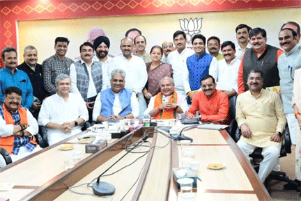 Emphasis on development and social media in BJP\'s election tips